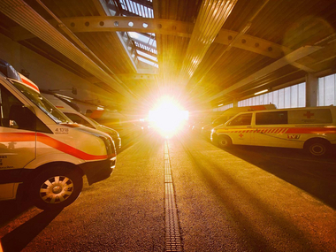 Abendstimmung in der Garage der Bezirks- & Ortsstelle Vöcklabruck