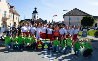 Gruppenfoto aller Beteiligten