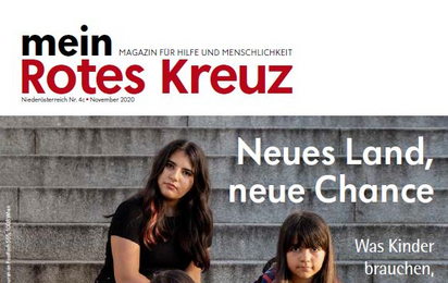 Cover des Magazins Mein Rotes Kreuz Nr. 4/2020: 3 Schulkinder sitzen auf einer Treppe