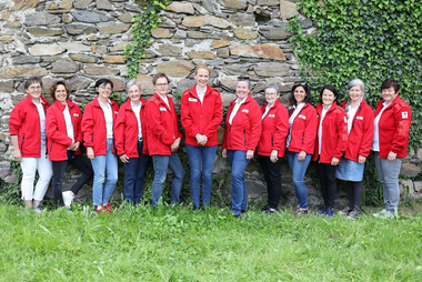 Gruppenbild Mitarbeiterinnen Mobiles Hospiz des Roten Kreuzes Eferding