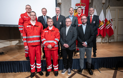 Gruppenbild der Offiziersangelobungsfeier im Landhaus OÖ. 2024