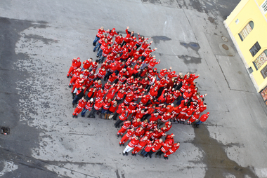 Flashmob Rotes Kreuz in Innsbruck