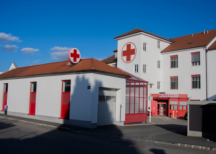 Bezirksstellengebäude vom Roten Kreuz Horn