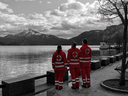 Kurze Verschnaufpause im Rettungsdienst am Ufer des Mondsees