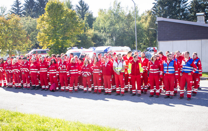 Gruppenfoto einer Einsatzübung im Roten Kreuz Niederösterreich