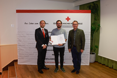 Gruppenbild mit BGL, Stefan Zierlinger, Bezirksstellenleiter