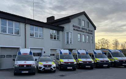 Dieses Foto zeigt die Einsatzfahrzeuge der Bezirksstelle St. Valentin