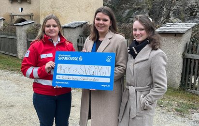 Spendenübergabe des Gymnasiums Waidhofen an die Kinderburg