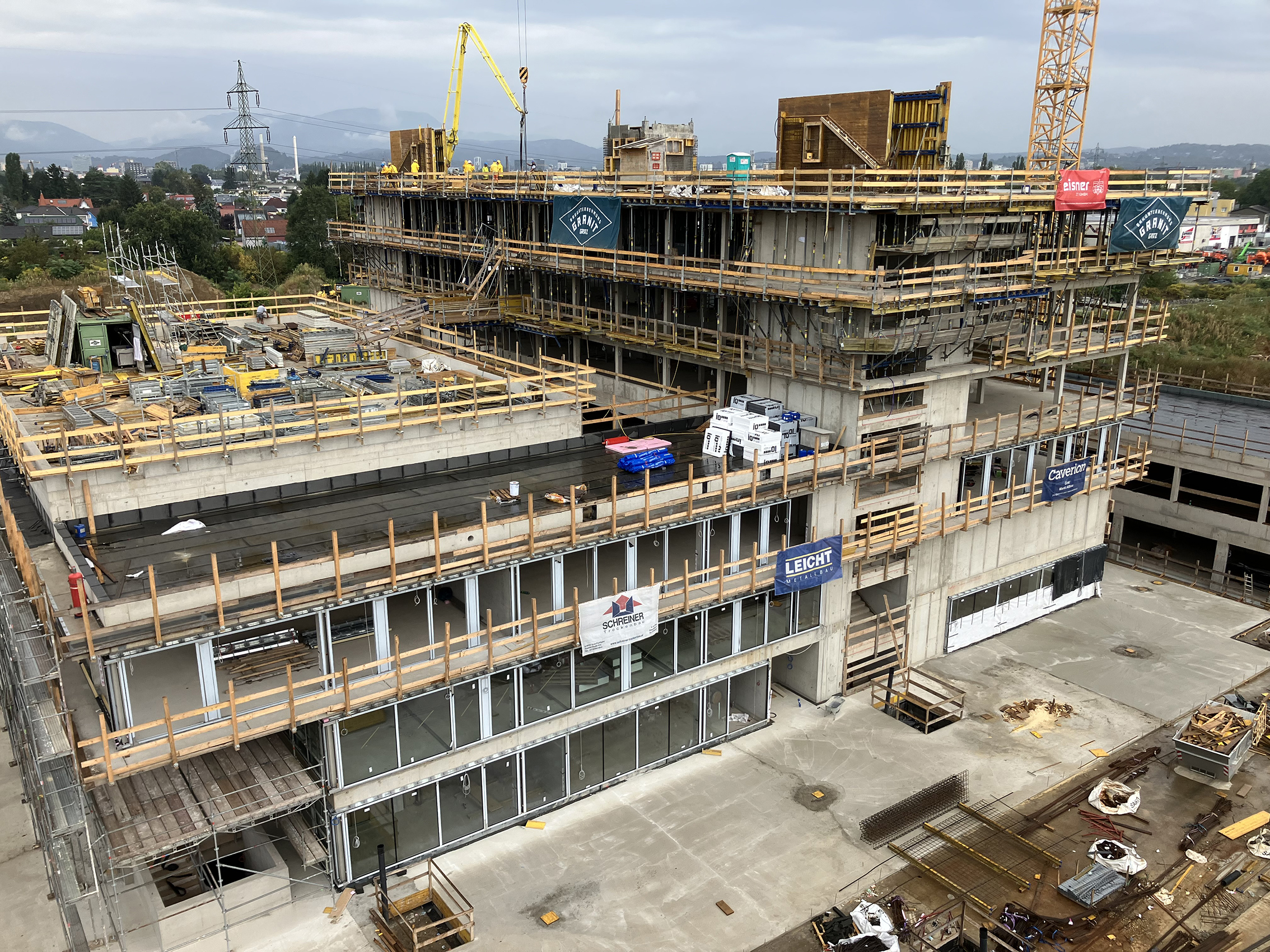 Landeszentrale mit Blick aus Süden